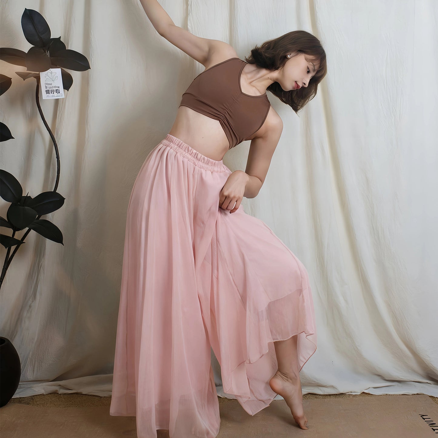 ドレープワイド ヨガセット|カップ付きトップス&エアリーワイドパンツ