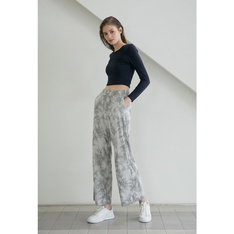 エアリーストレートヨガパンツ